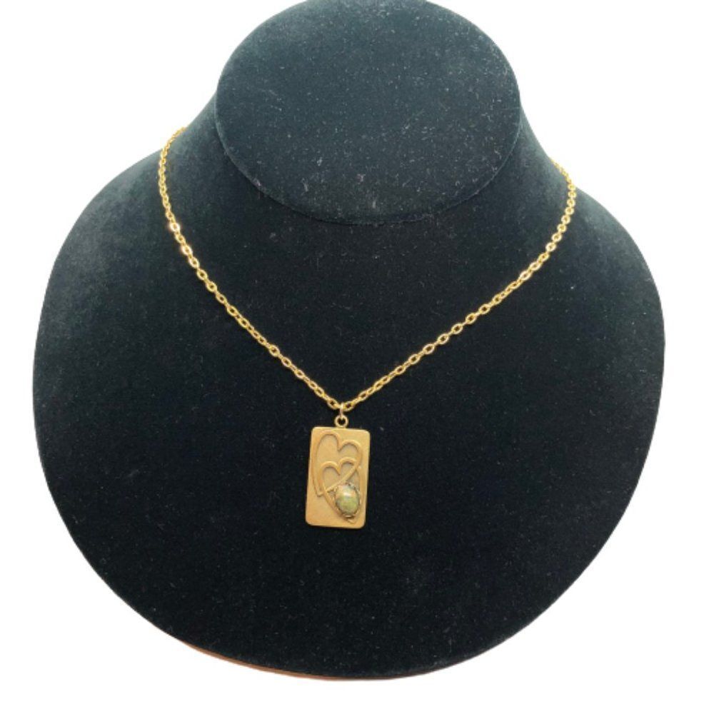 Pretty Vintage Heart Design, Jasper Stone Pendant on 18" Gold Tone Chain